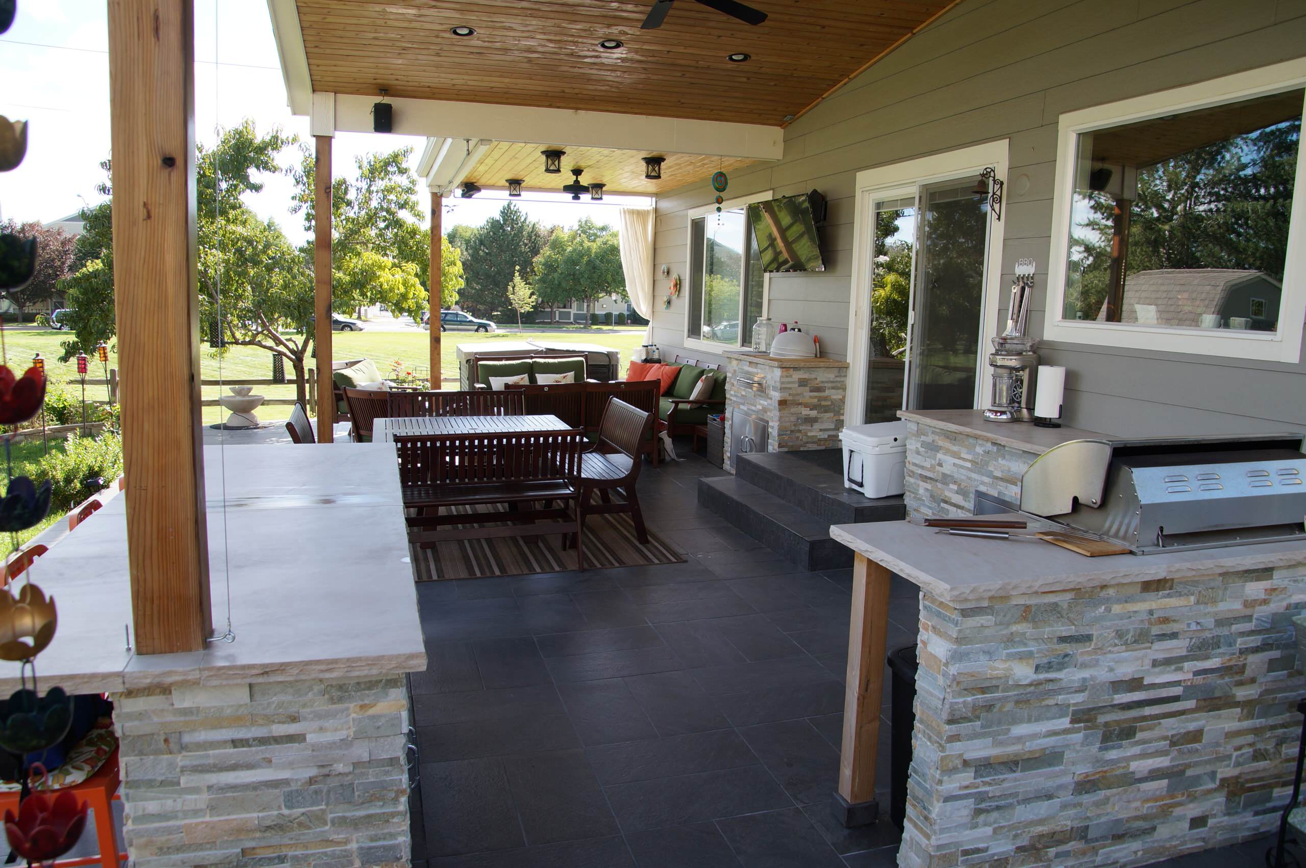 Outdoor Entertaining