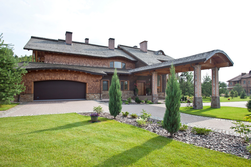 Дом с бассейном