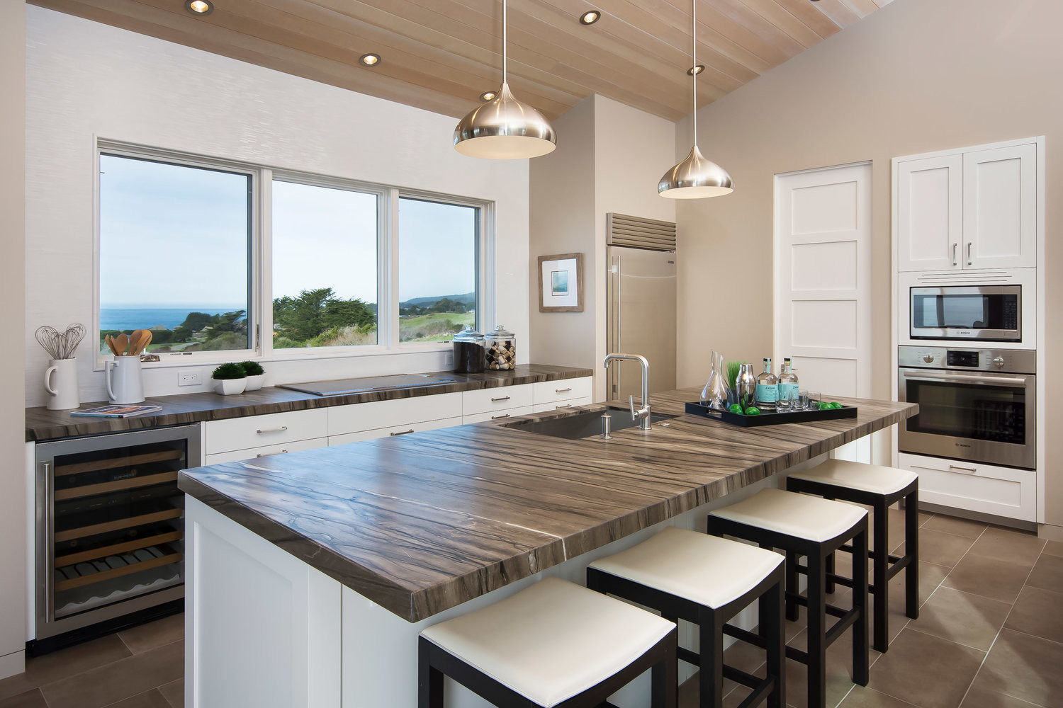 Waters Edge Close 1
