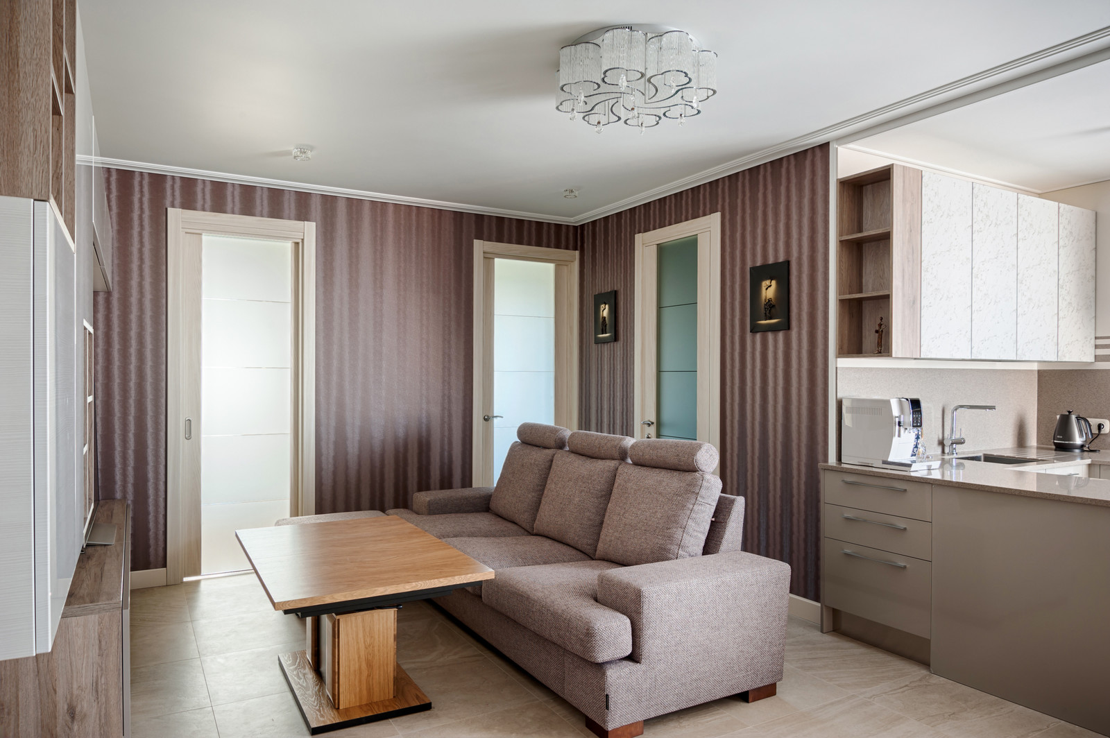 Трехкомнатная квартира в ЖК "Академ-Парк"