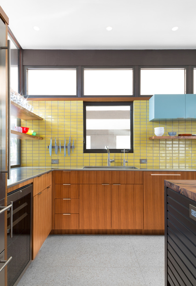 Inspiration for a mid-sized midcentury kitchen in Austin.