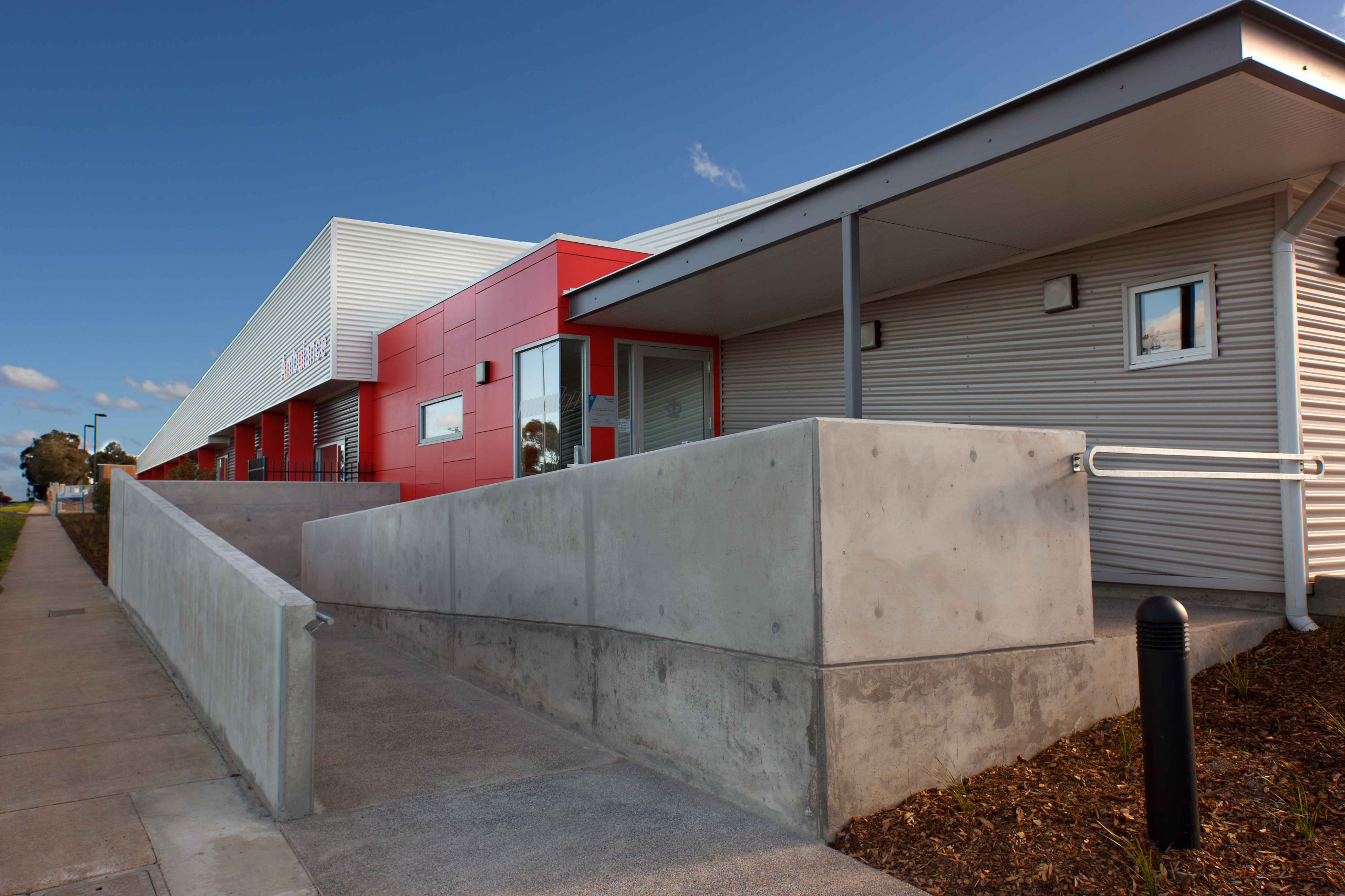 AMBULANCE VICTORIA - BELMONT BRANCH