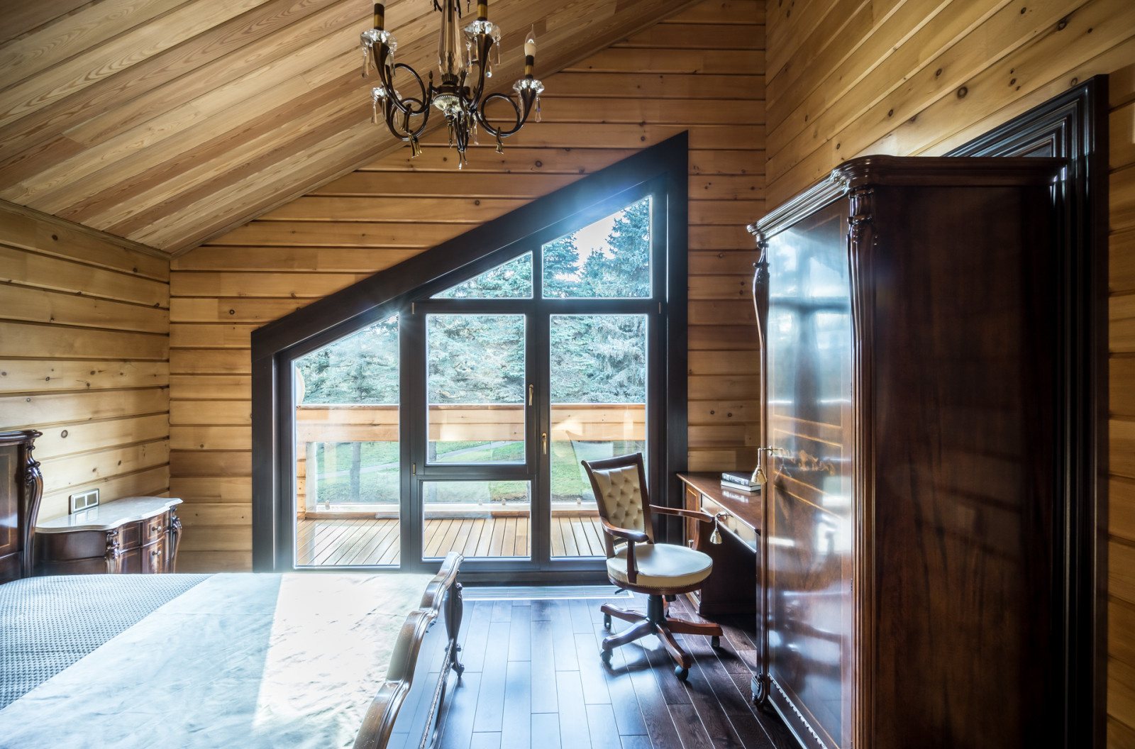 Дом из кедра