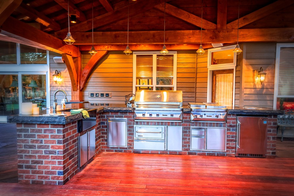 Inspiration for a rustic deck remodel in Portland