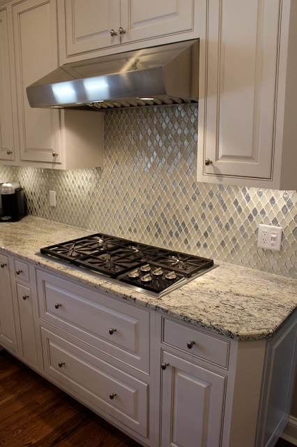 Modern White Kitchen moderno-cocina
