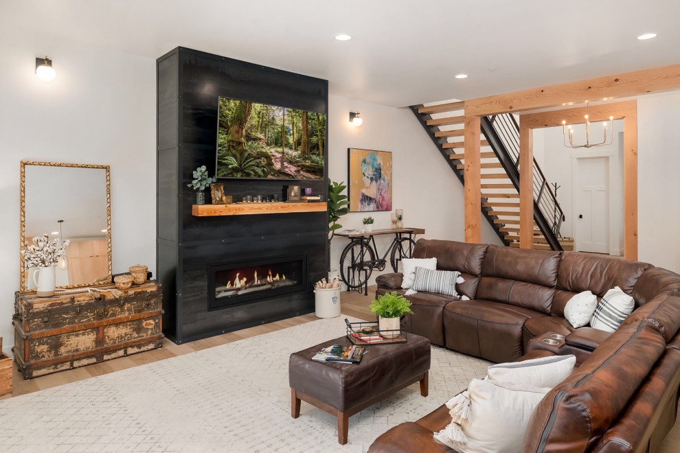 Home design - rustic home design idea in Seattle