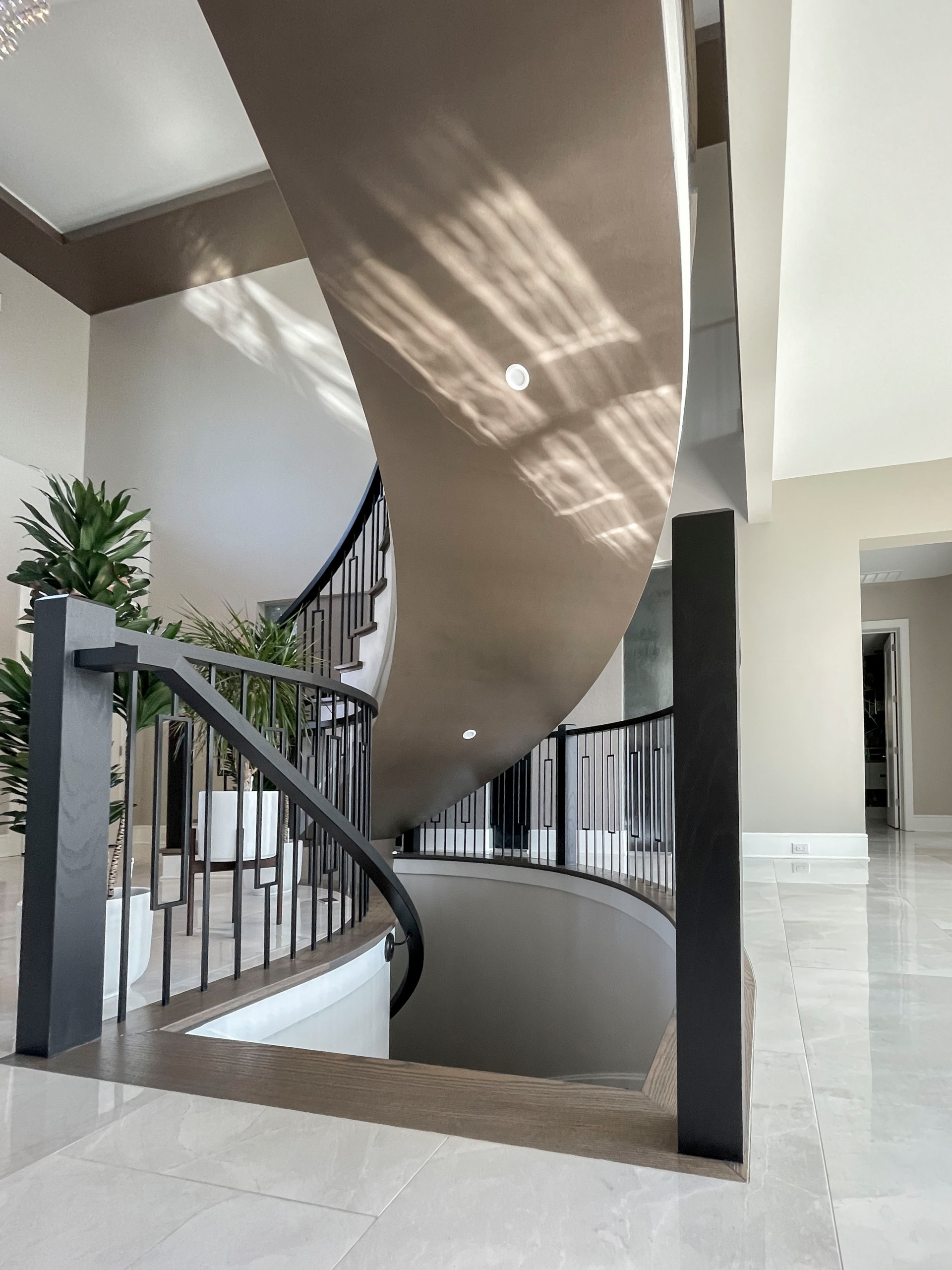 114_Striking Floating-Curved Staircase, Leesburg VA 20175