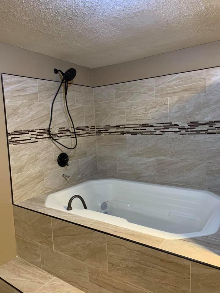Industrial Modern | Tiled Tub Design