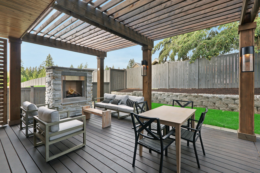 Patio - transitional patio idea in Seattle