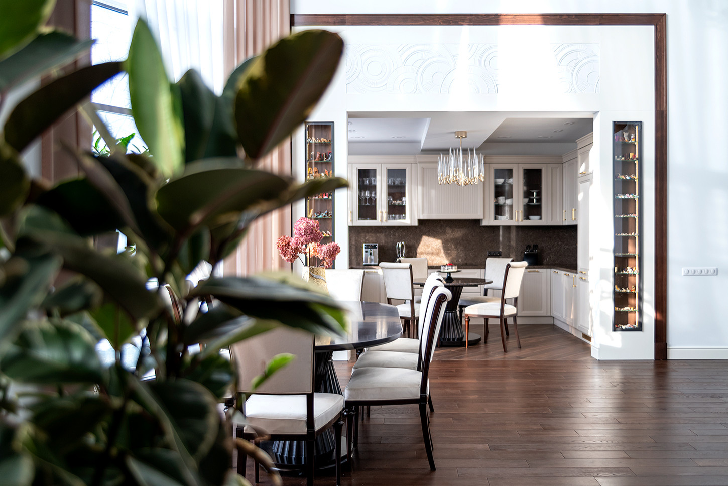 Белый, холодный, бразильский кофе