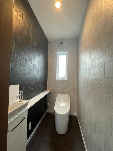 3.施工事例 giapponese-moderno-bagno-di-servizio