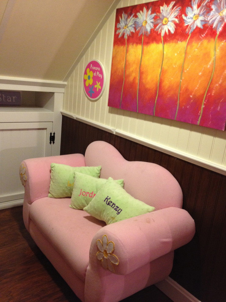This is an example of a traditional kids' room in DC Metro.