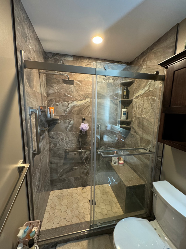 Modern Bathroom Renovation with Custom Walk-in Shower & Glass Enclosure