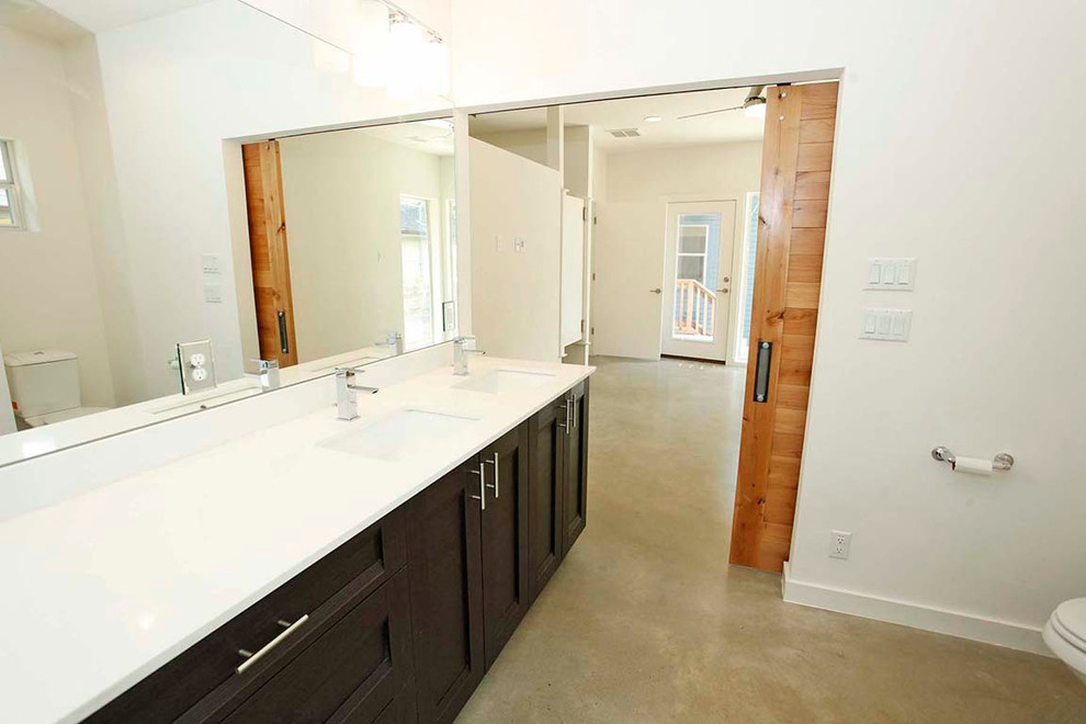 Inspiration for a transitional bathroom remodel in Austin