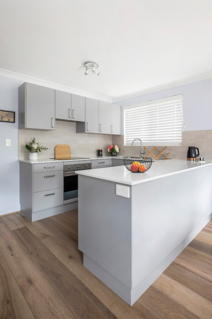 Kitchen, Bathroom and Laundry Project modern-kueche