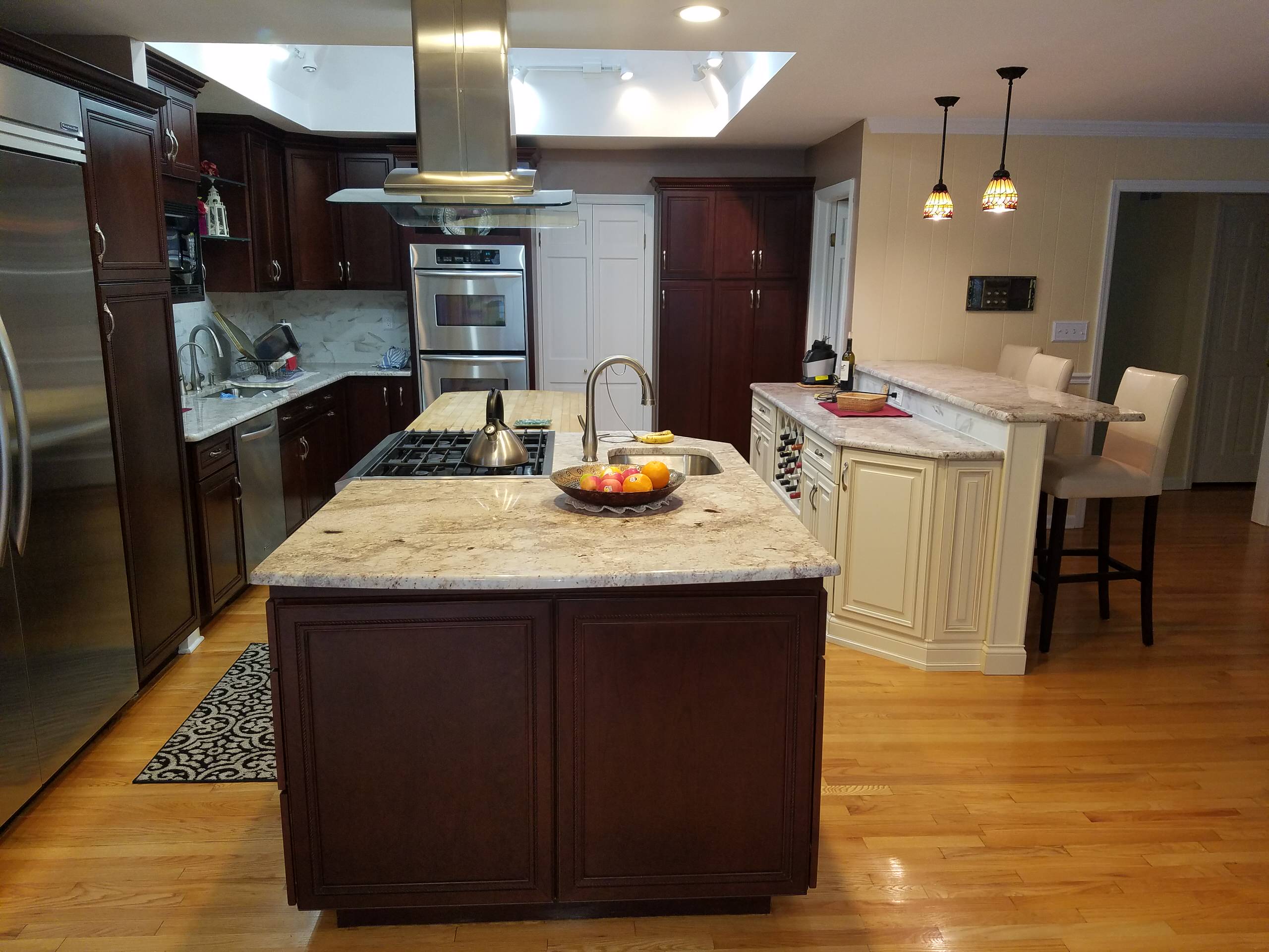 Kitchen Remodel on Sunrise Drive in Hold