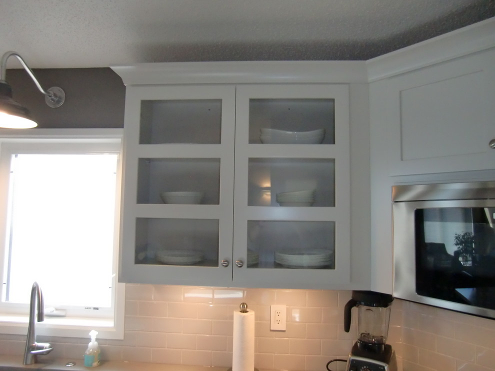 Kitchen - transitional kitchen idea