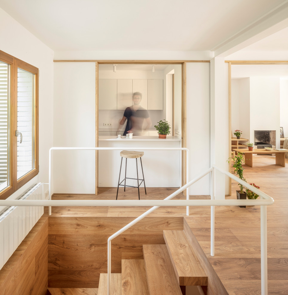 Inspiration for a scandinavian home design remodel in Barcelona