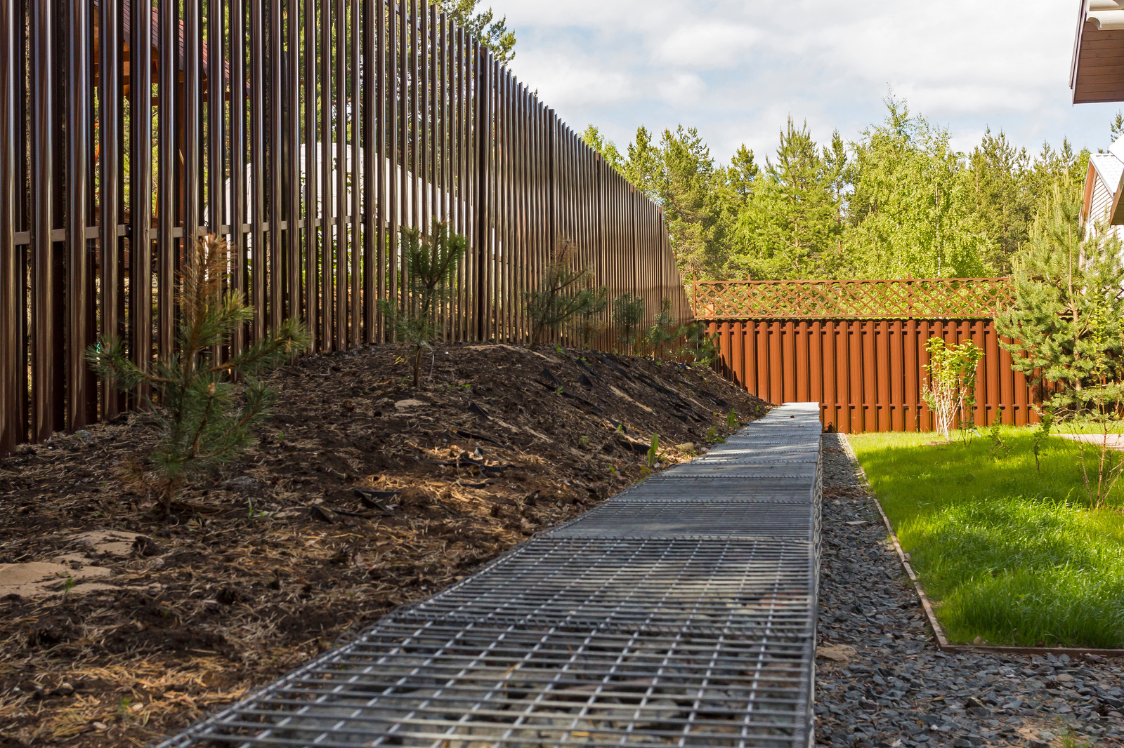 Ландшафт участка загородного дома (Сосновый бор)