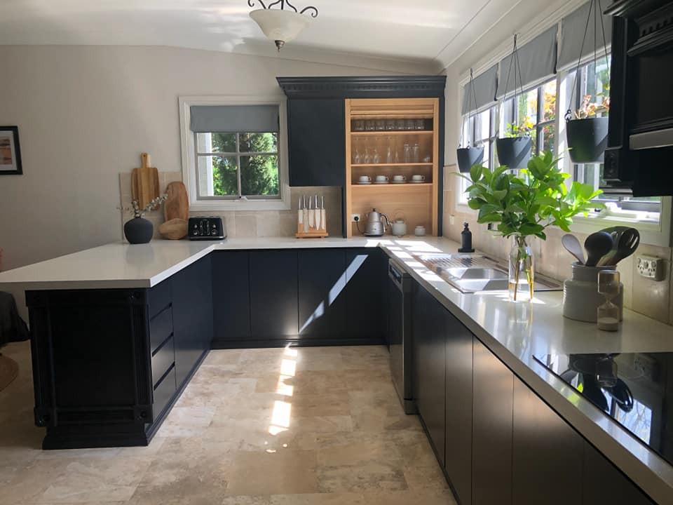 Kitchen Renovation with Dark Tones