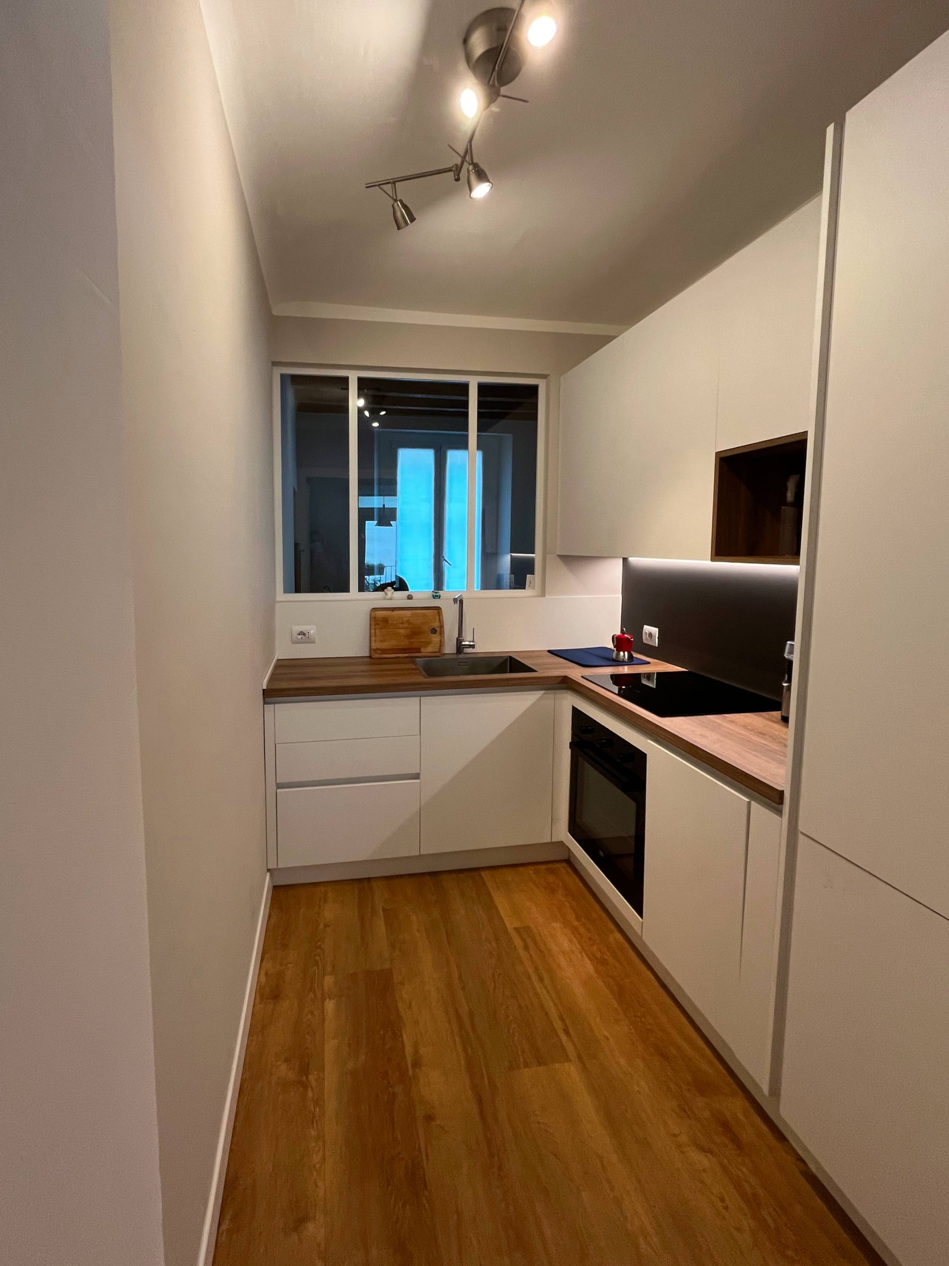 VIA ORTI | Cucina a L