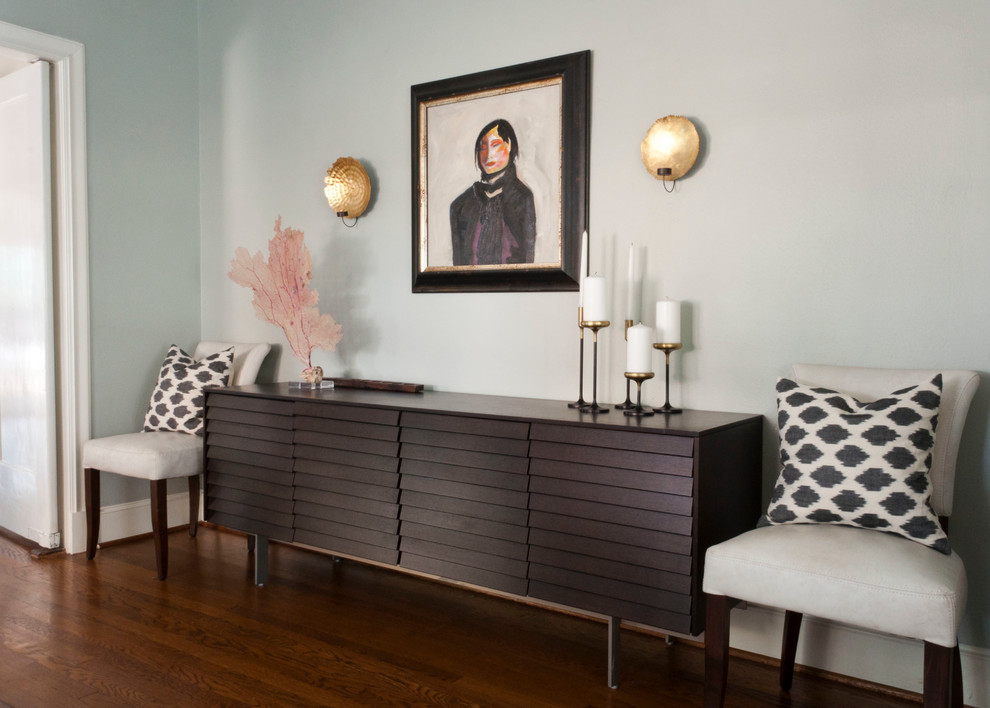 Trendy home design photo in Dallas