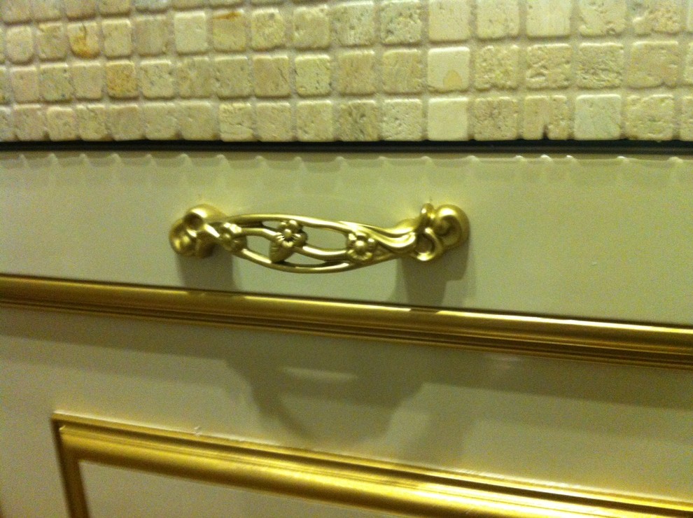 Гардероб и ванная комната.