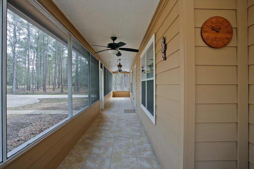 Inspiration for a timeless porch remodel in Other
