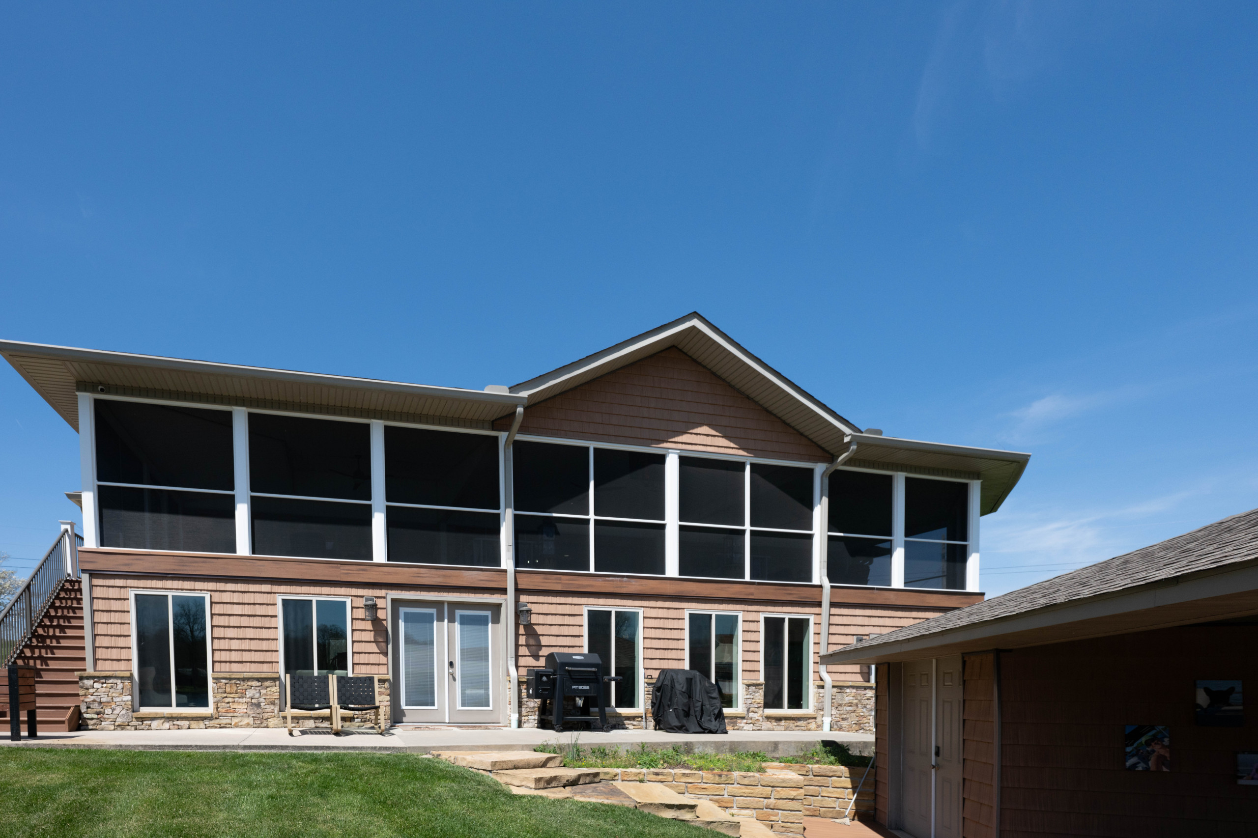 1246 ARROWHEAD DRIVE