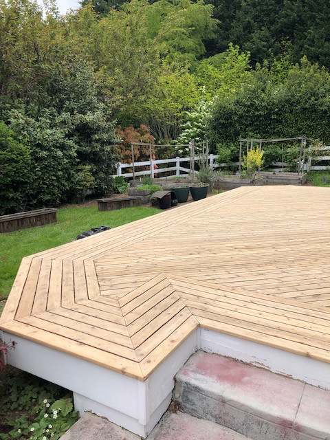 Deck - contemporary deck idea in Seattle
