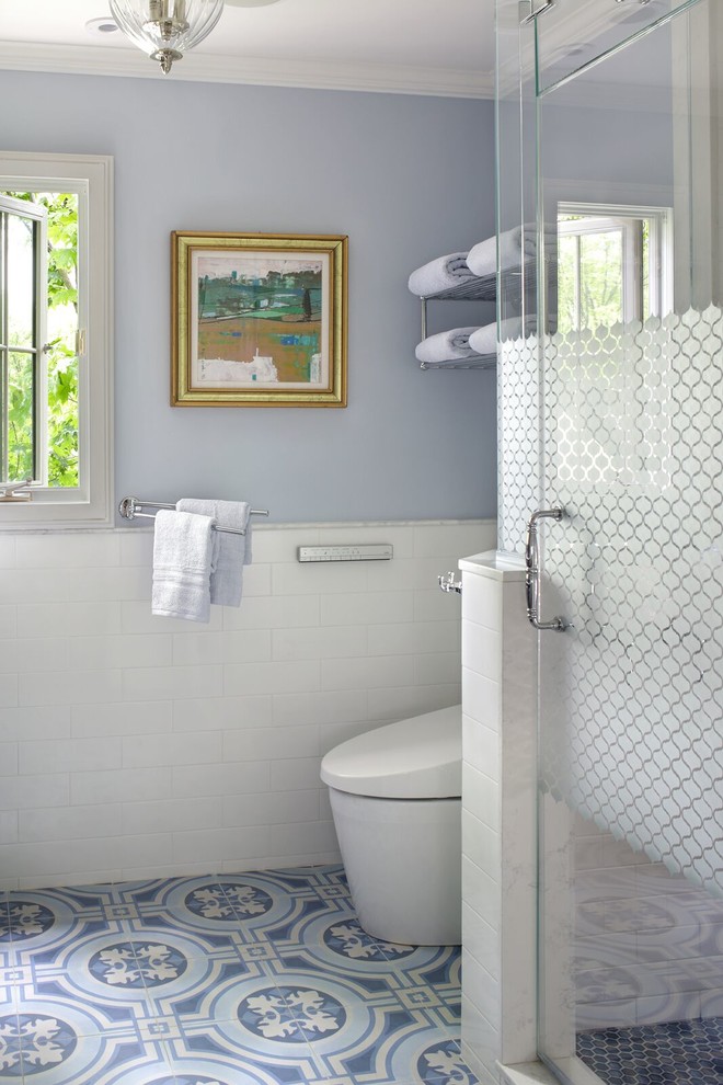Inspiration for a transitional home design remodel in New York