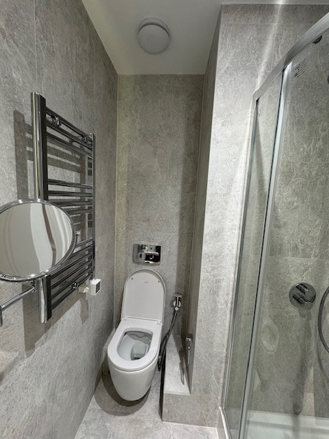 Full refurbishment works of high-end flat (x5 Bedrooms)at high street kensignton