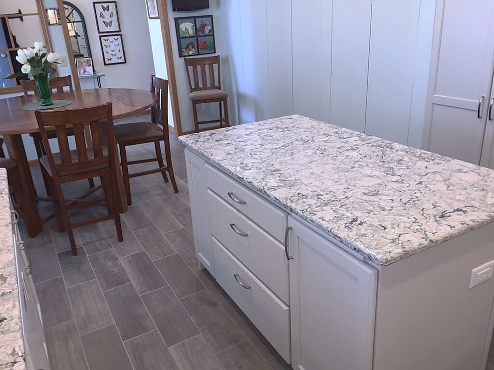 Home design - transitional home design idea