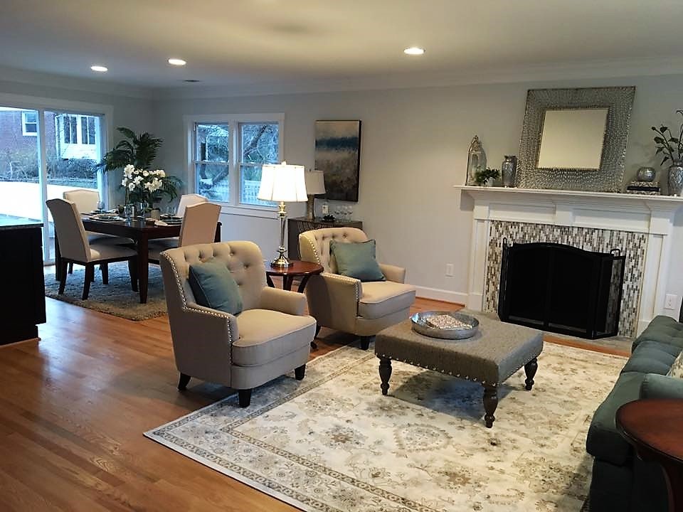 Transitional home design photo in DC Metro