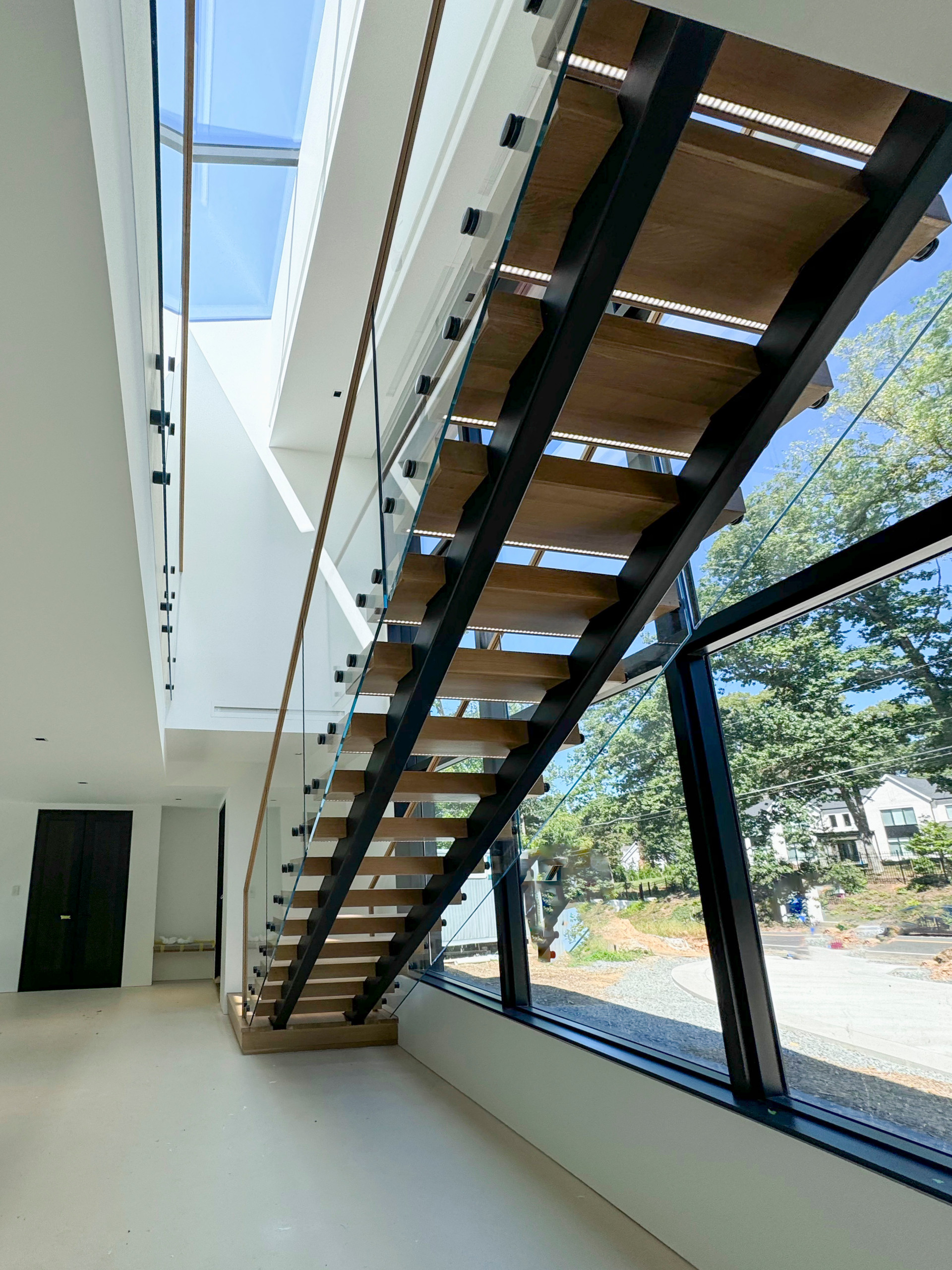 126_Visually Open and Light Contemporary Staircase, Mclean, VA 22102
