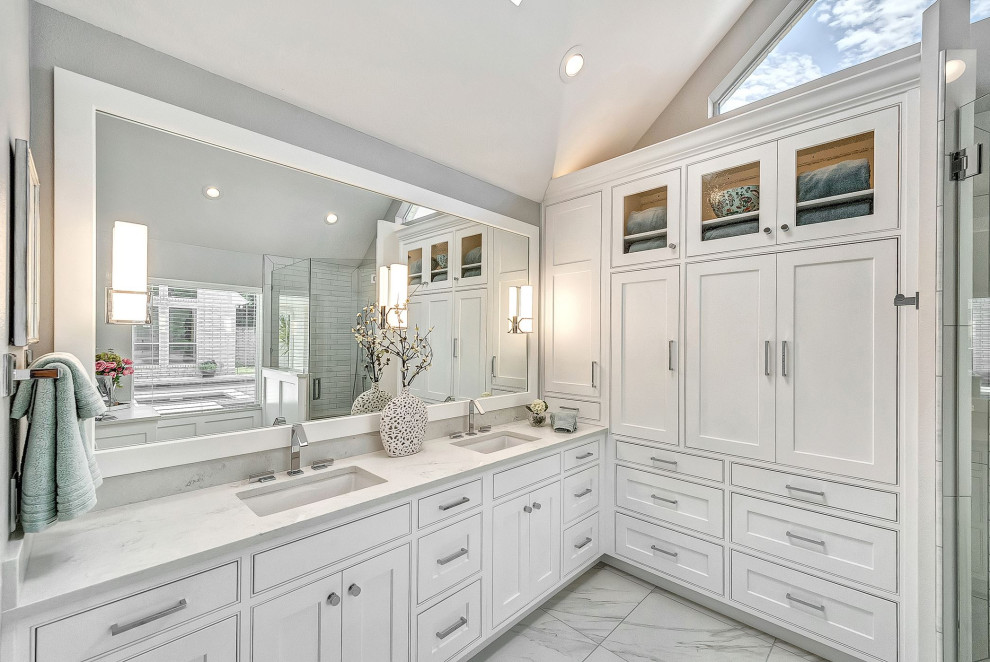 This is an example of a large classic bathroom in Atlanta.