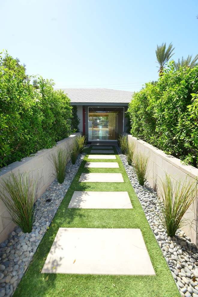 Example of a minimalist home design design in Phoenix