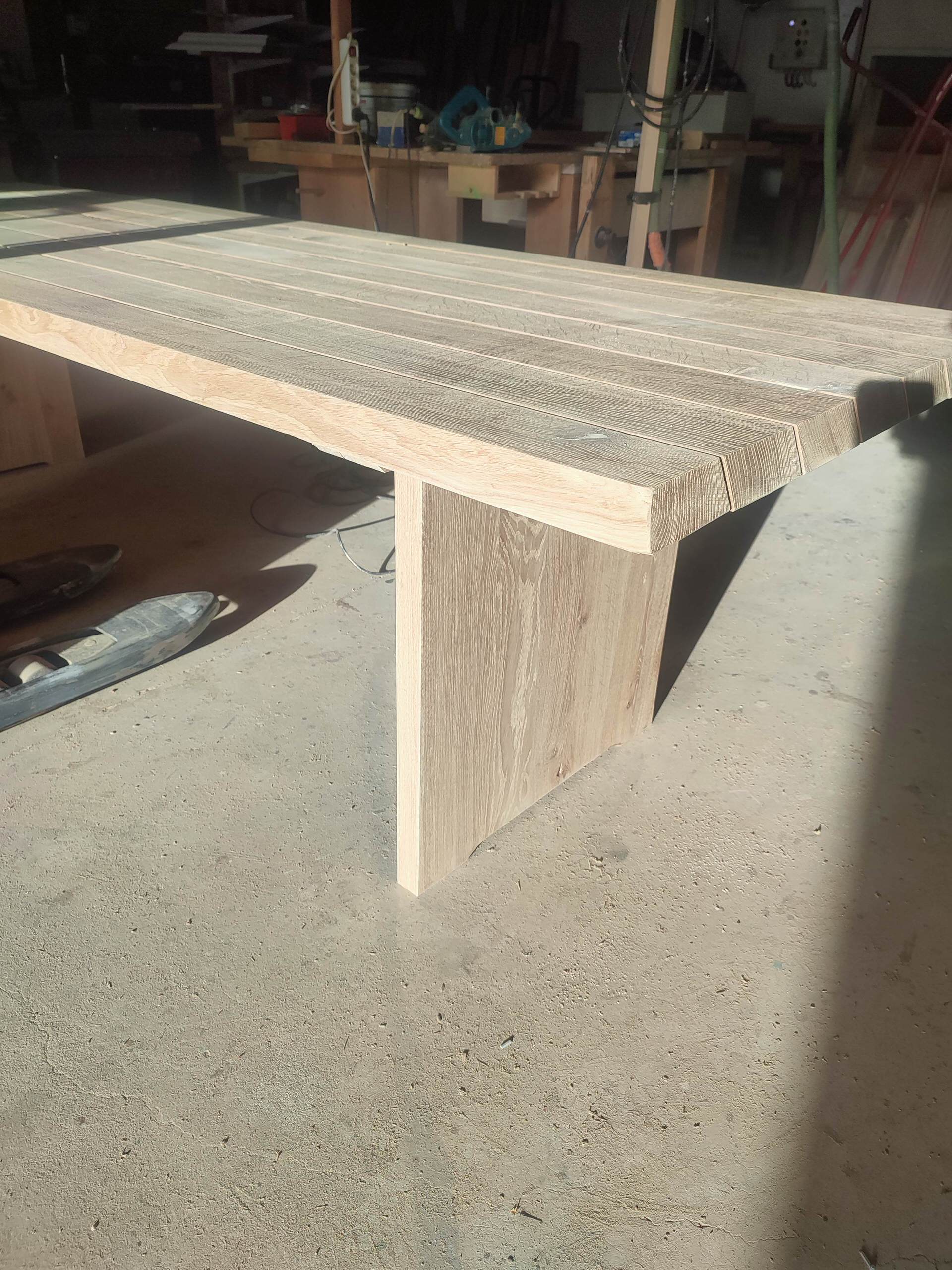 Le Muy - Conception de tables sur-mesure
