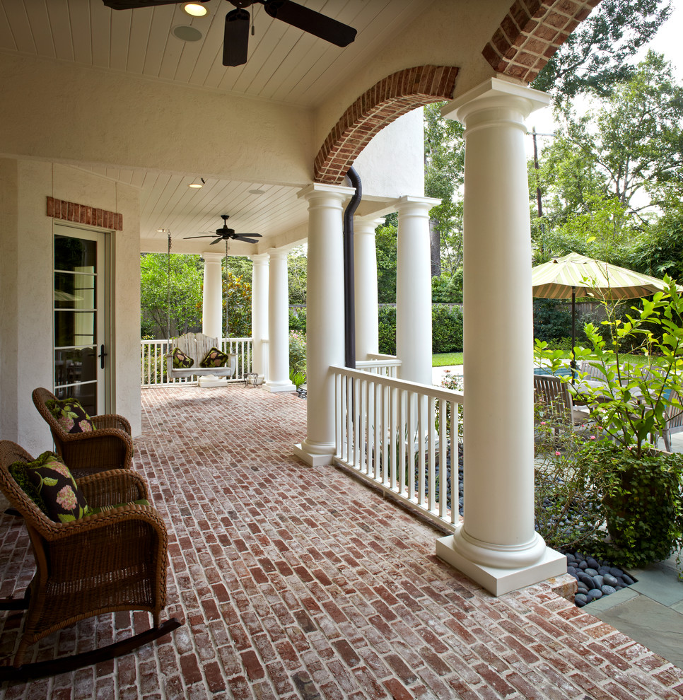 Design ideas for a traditional verandah in Houston.