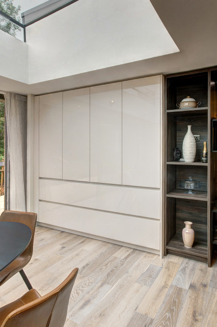 Willow Way modern-kitchen