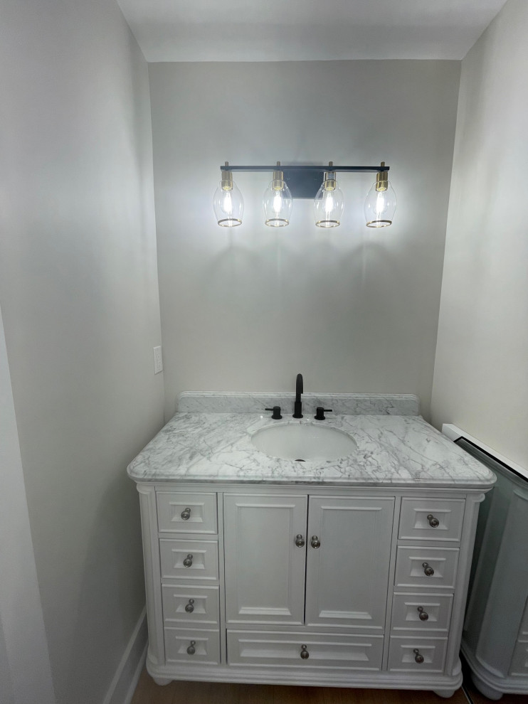 Upstairs Bathroom
