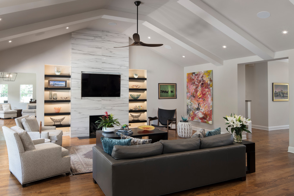 Home design - transitional home design idea in Orlando