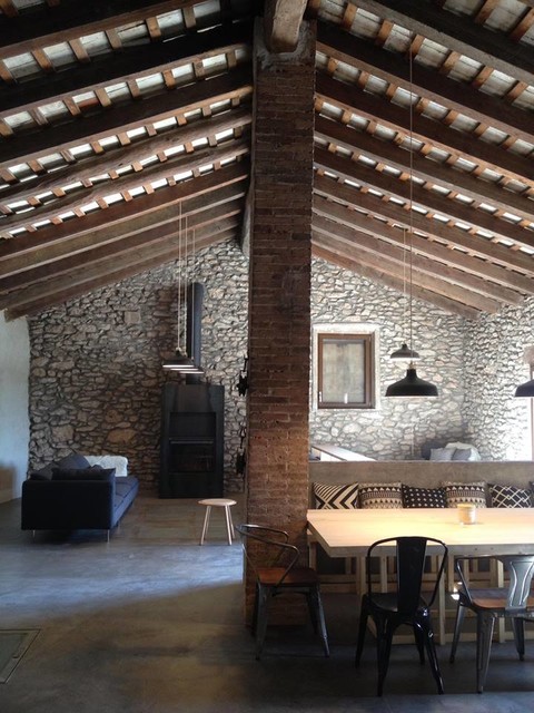 Sal&oacute;n - comedor rustikal-wohnbereich