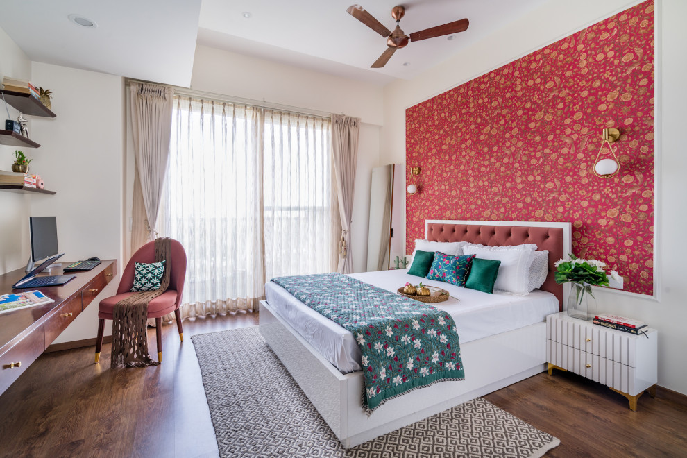 This is an example of a transitional bedroom in Delhi.