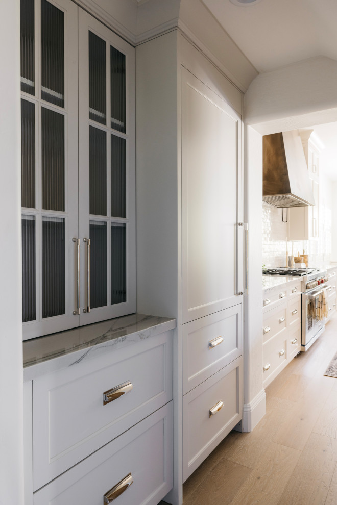 Inspiration for a transitional kitchen remodel in Phoenix