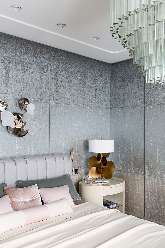 Photo of a contemporary bedroom in Moscow with grey walls.