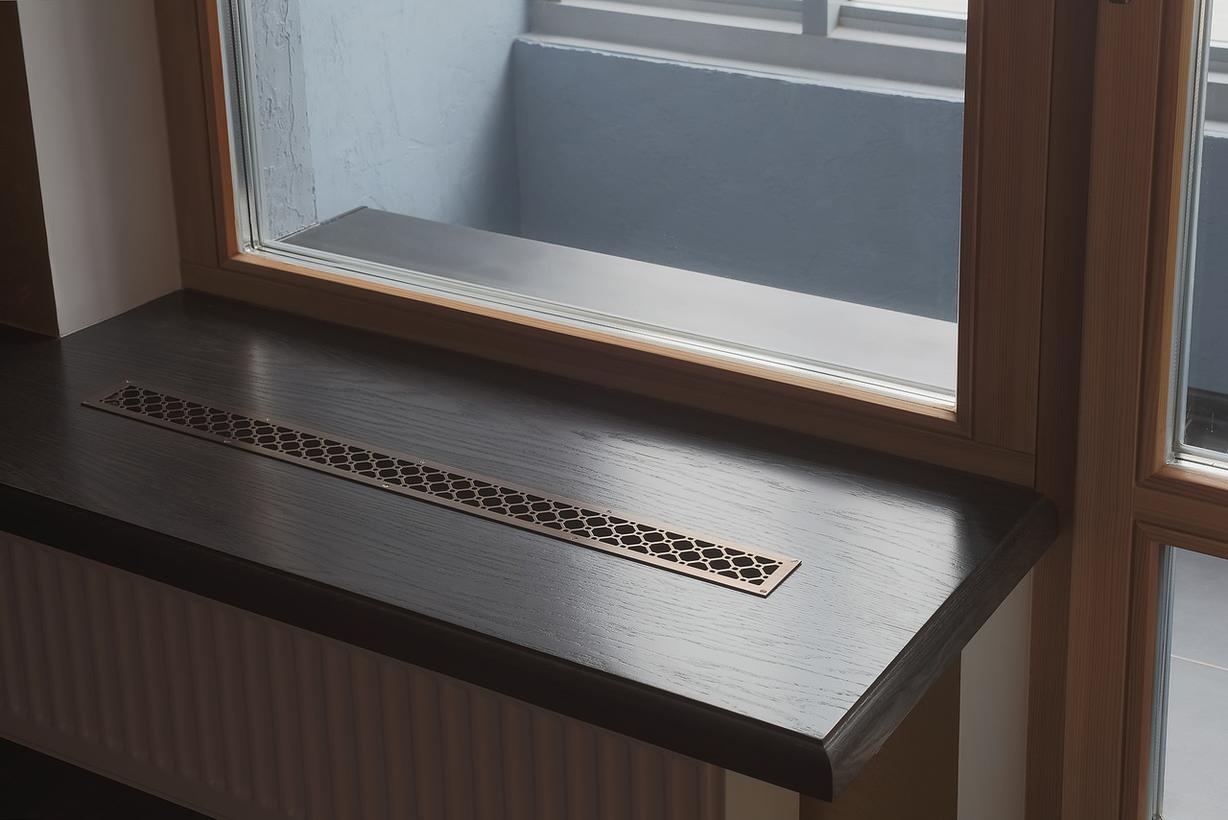 Подоконники с вентиляционной решеткой от Rios + барная стойка