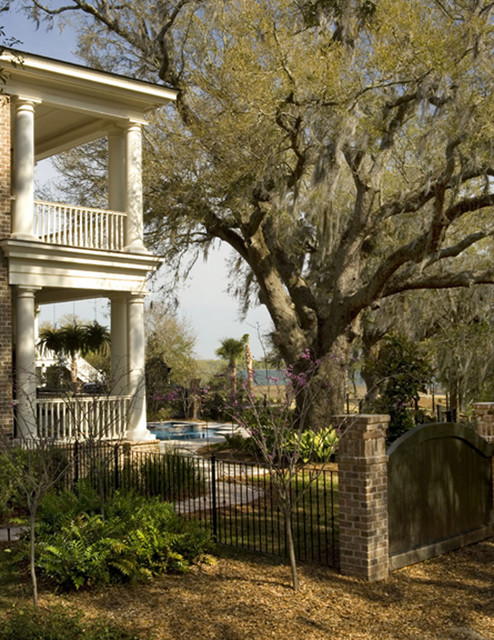 Gas Lanterns in the Lowcountry - Charleston Home + Design Magazine