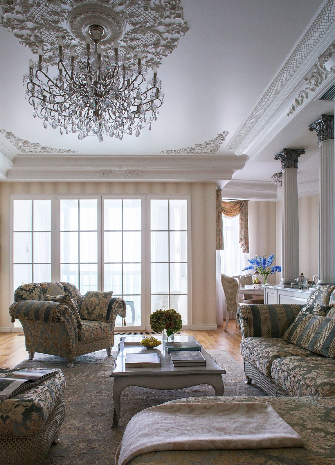 Классический стиль в интерьере квартиры и дома