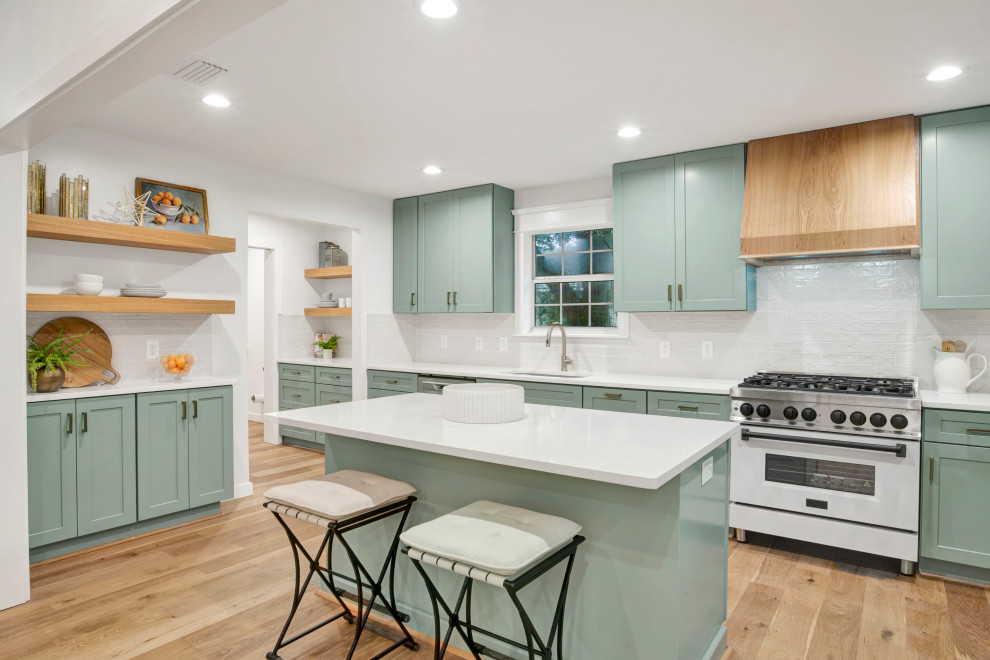 Kitchen - transitional kitchen idea